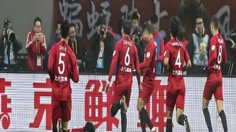 克卢日大学对战加拉茨钢铁：实力对比分析