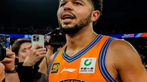 苏亚坚定履职，马竞未续约，塞维利亚转会传闻升温。